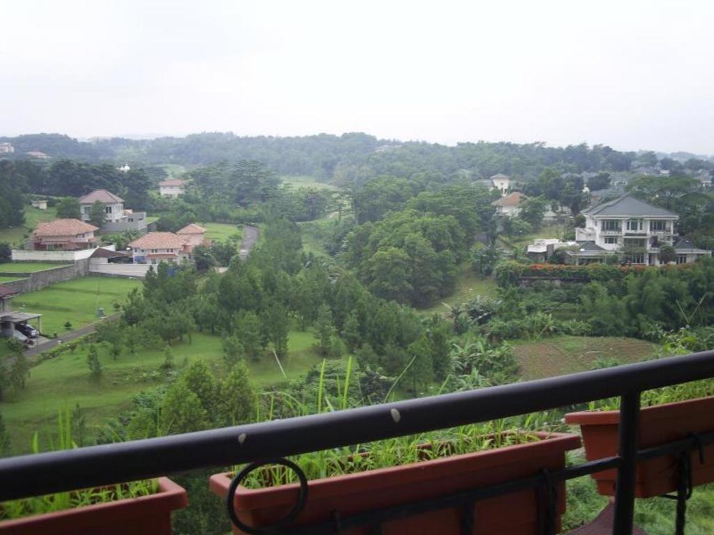 Green Wattana Hotel Sentul Bogor Kültér fotó