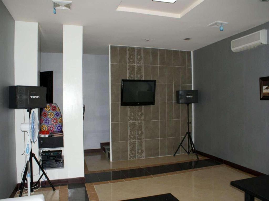 Green Wattana Hotel Sentul Bogor Kültér fotó