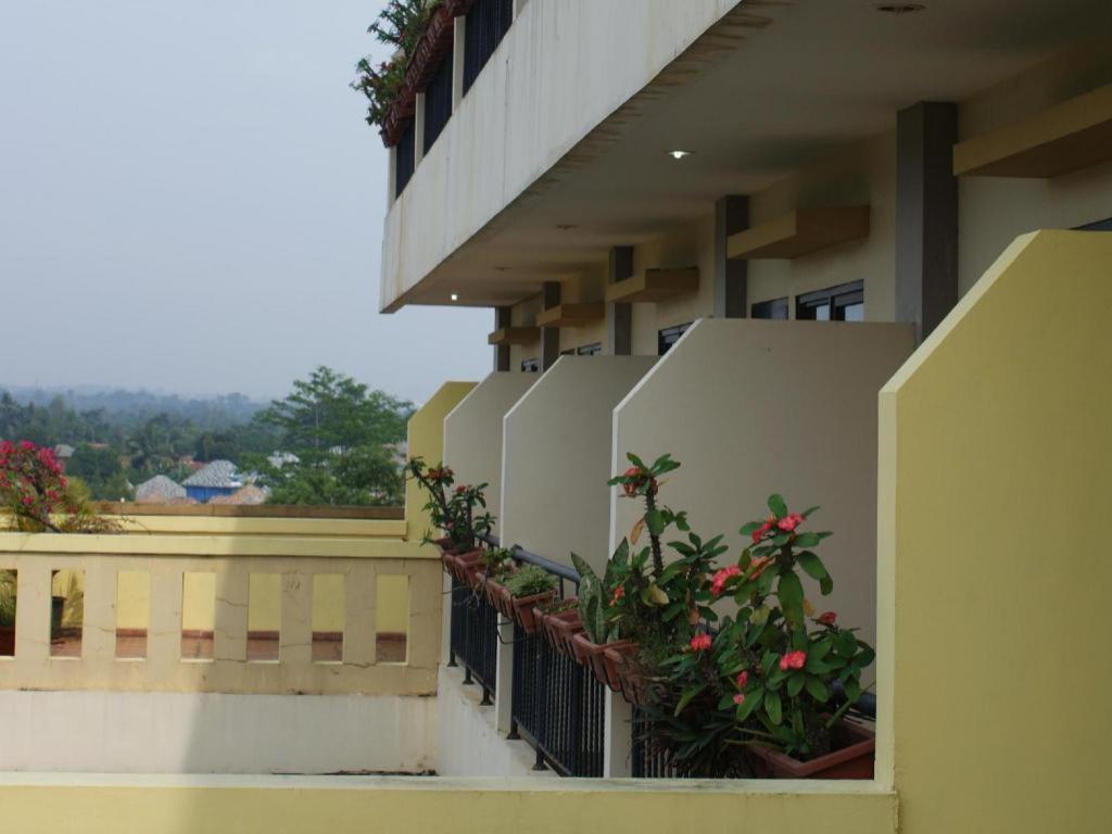 Green Wattana Hotel Sentul Bogor Kültér fotó