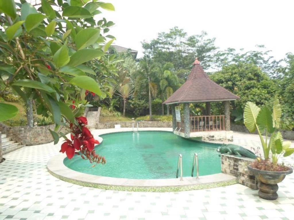 Green Wattana Hotel Sentul Bogor Kültér fotó