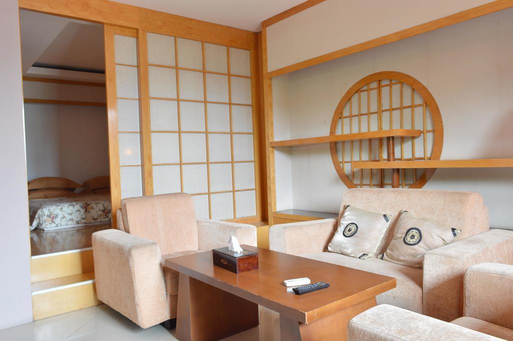 Green Wattana Hotel Sentul Bogor Kültér fotó