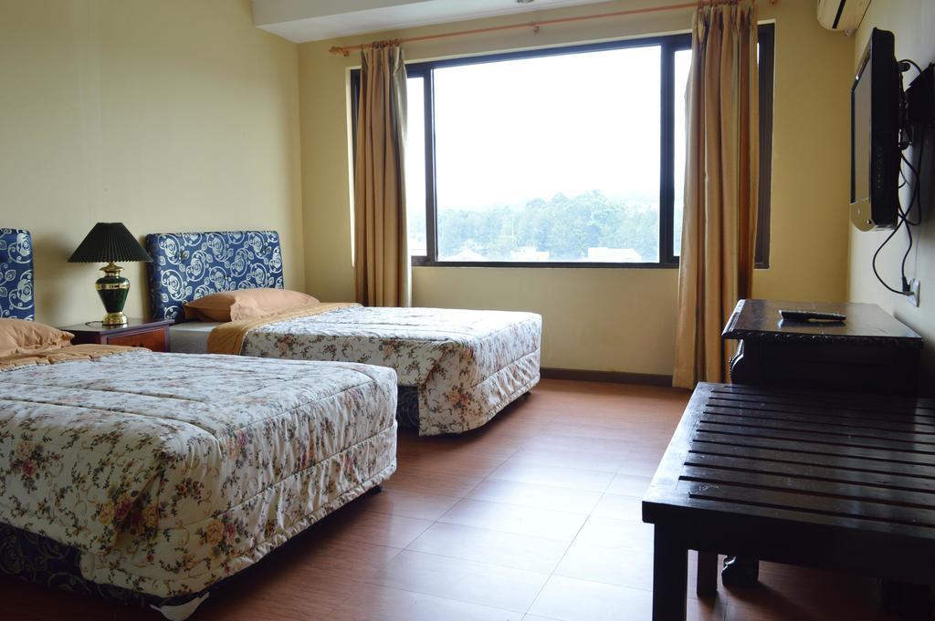 Green Wattana Hotel Sentul Bogor Kültér fotó