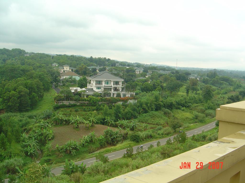 Green Wattana Hotel Sentul Bogor Kültér fotó