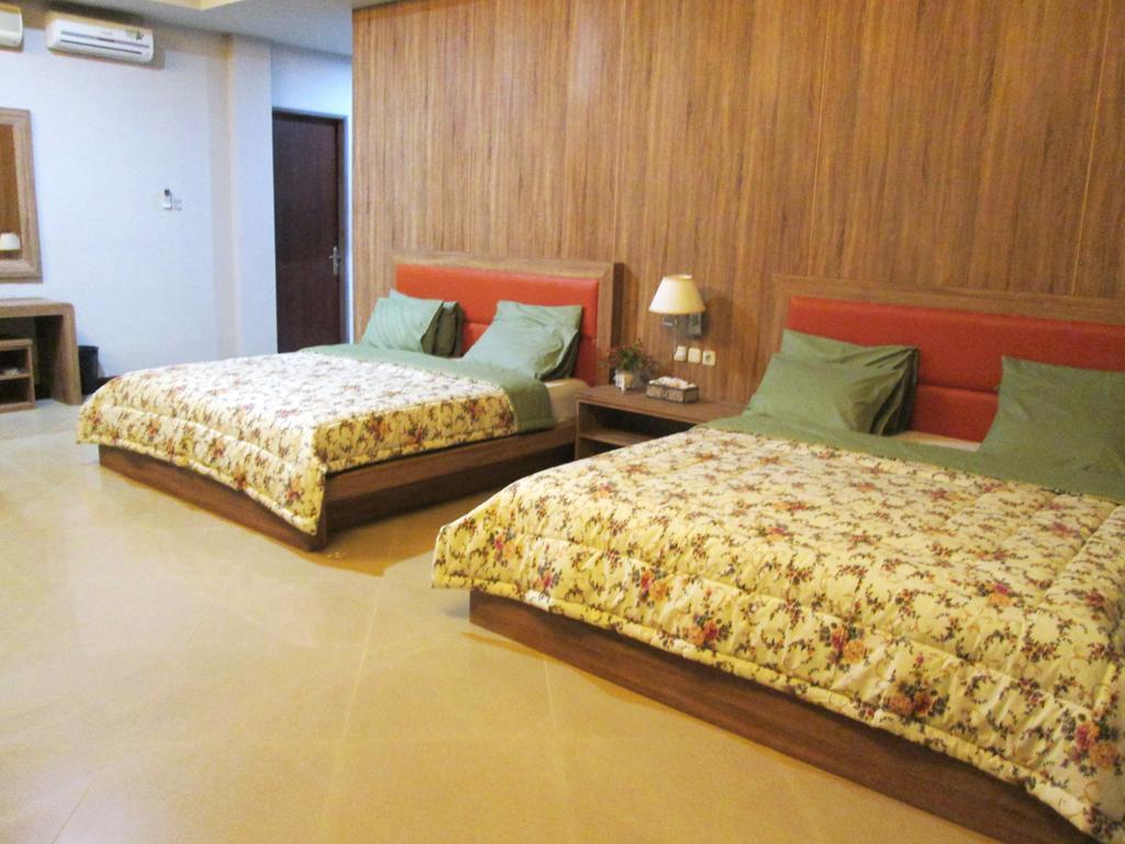 Green Wattana Hotel Sentul Bogor Kültér fotó