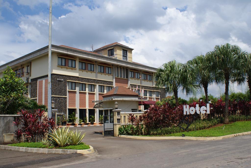 Green Wattana Hotel Sentul Bogor Kültér fotó